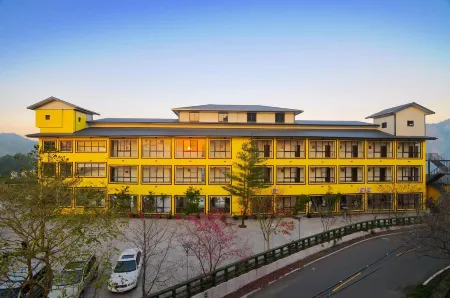 Tai-An Cingjing Hostel Отели рядом с достопримечательностью «Wangyou Forest»