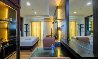 Fancy and Classic Studio Room at Bellezza Apartment