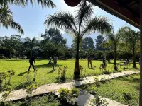 Mango Tree Farm Отели в г. Амбот
