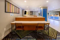 Holiday Inn Express & Suites SALISBURY - DELMAR by IHG