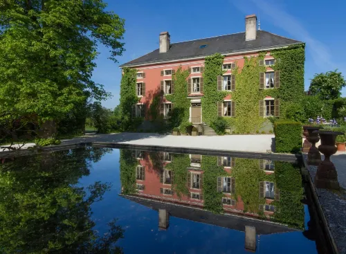 Chateau de Courban et Spa Nuxe Hotels in Chatillon-sur-Seine