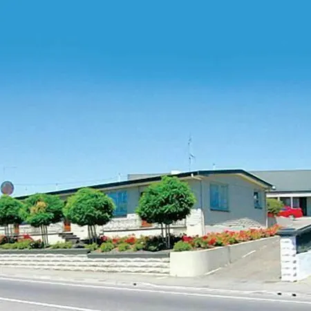 Blue Dolphin Motel