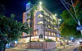 Hotel Rains Inn