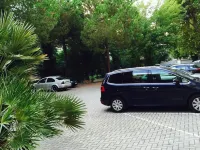 Astoria Suite Hotel - parcheggio