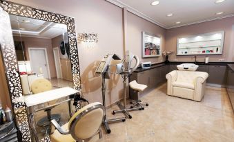 Soderi's Residence & Spa Hotel