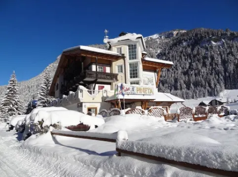 Chalet Pineta Relax Location