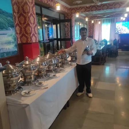 Darussalam Restaurant and Inn Srinagar