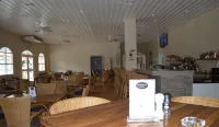 Kingsleys Hotel and Gastro Pub - breakfast