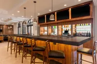 Embassy Suites by Hilton Greenville Golf Resort & Conference Center - bar