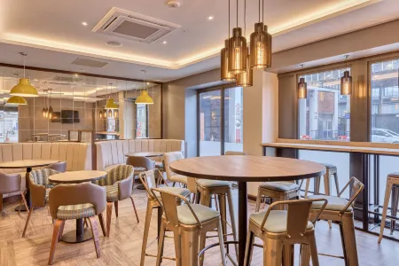 Premier Inn London Uxbridge Town Centre Отели в г. Аксбридж