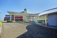 Pesona Alam Resort & Spa Hotel dekat Kurnia Toserba