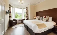 The Claymore Guest House and Apartments Hotels in Grandtully