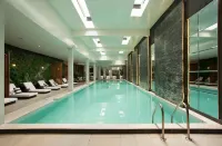 Delta Hotels by Marriott Antananarivo - Pools
