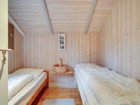 "Athislus" - 30km from the Sea