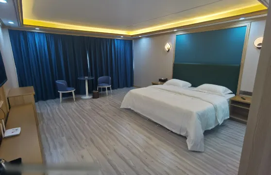 白朗友鑫大酒店