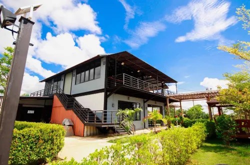 Maderbua Hotel - Parkplatz