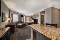 Comfort Inn & Suites Plattsburgh - Morrisonville Hotels in Peru