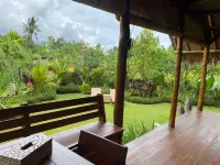 Wavi Cradle Cottage Hotel dekat Warung Kartini
