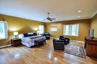 Glacier Homestead Hotels in Flathead County