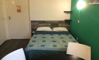 HOTEL KYRIAD DIRECT MACON SUD