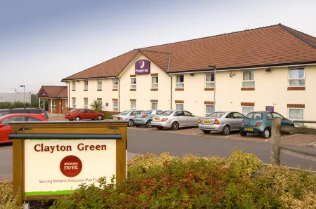 Premier Inn Oldham Central