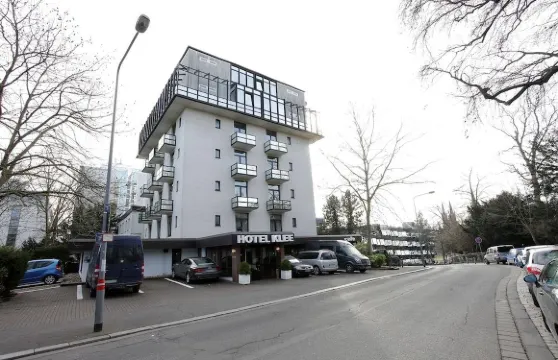 克里威斯巴登公園旅程旅館