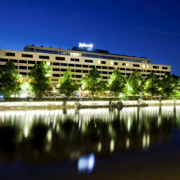 Radisson Blu Marina Palace Hotel, Turku Hotels near Suomen Joutsen