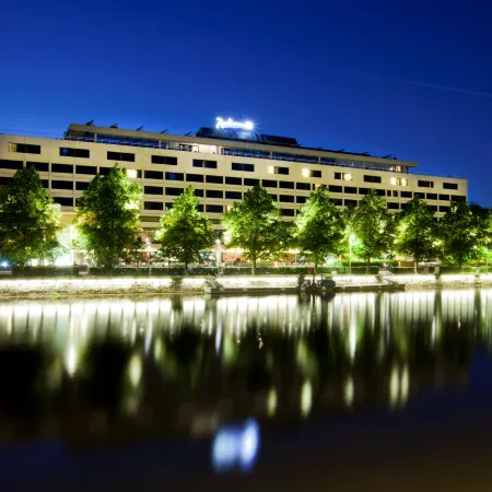 Radisson Blu Marina Palace Hotel, Turku Отели рядом с достопримечательностью «Музей музыки Яна Сибелиуса»
