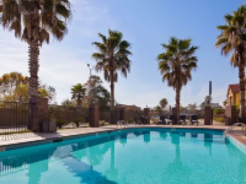 Best Western Bayou Inn  Suites Hotels in Lake Charles