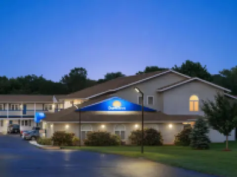 Days Inn by Wyndham Middletown/Newport Area Hotels in Newport County