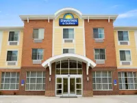 Days Inn & Suites by Wyndham Caldwell Hotels in Olive Township