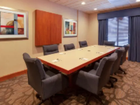 Wingate by Wyndham Erie Hotels in Summit Township