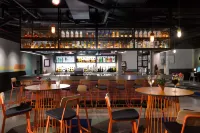 Atura Dandenong - bar