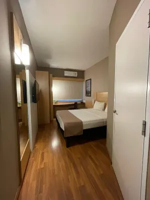 Hotel Oeste Plaza Hôtels à : Andradina