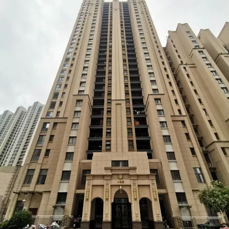Laomao Apartment (Hanjiang Road) Отели рядом с достопримечательностью «Китайская медицинская больница в новом районе западного побережья Циндао»