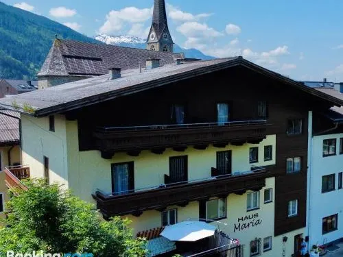 豪斯瑪麗亞旅館