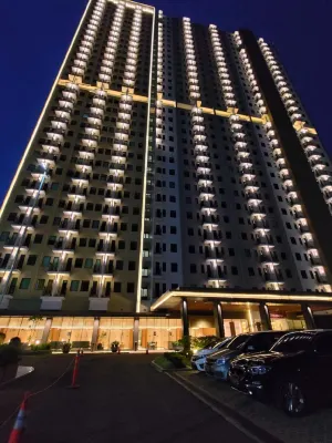 Hotel Osaka PIK 2 Hotels near GKT PIK 2