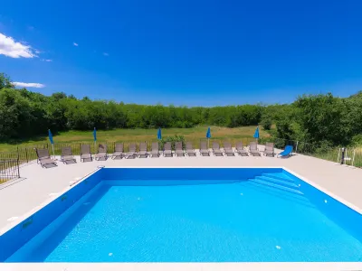 Nini Hotel di 