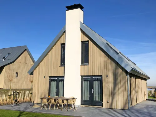 Oesterdam Resort Hotels in Tholen