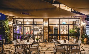 Grand Vista Boutique Hotel and Spa - Housity