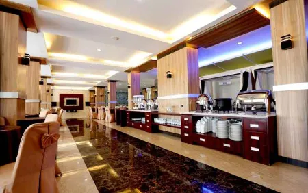 Hotel Grand Permata Hati Отели в г. Банда Асех