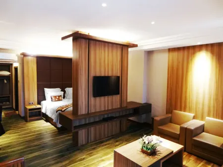 Diamond Hotel