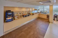 City Express by Marriott Saltillo Sur - breakfast
