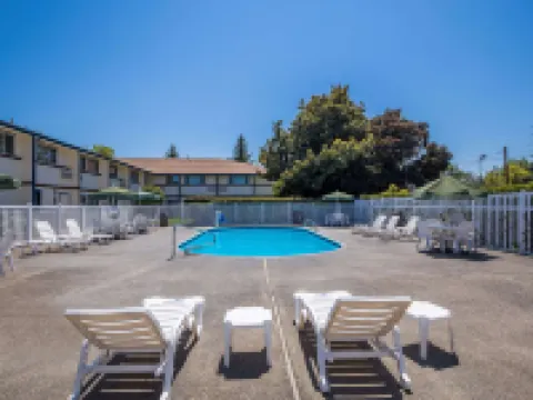 梅德福機場品質套房酒店 杰克遜縣酒店