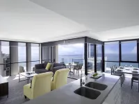 Mantra Circle on Cavill Surfers Paradise