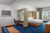 SpringHill Suites Oceanside Beach