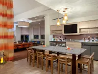 Hilton Garden Inn Roseville - bar