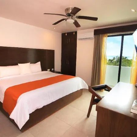 We Hotels