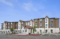 Microtel Inn & Suites by Wyndham Round Rock Hotels in Round Rock