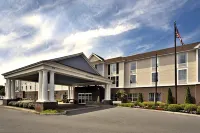 Hampton Inn & Suites Cape Cod-West Yarmouth Hotels near Yarmouth Recreation Department